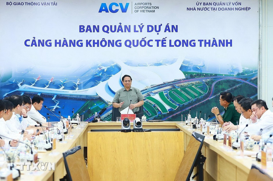 Thủ tướng Phạm Minh Chính làm việc với các nhà thầu, đơn vị thi công dự án Cảng Hàng không Quốc tế Long Thành. (Ảnh: Dương Giang/TTXVN) Thủ tướng Phạm Minh Chính làm việc với các nhà thầu, đơn vị thi công dự án Cảng Hàng không Quốc tế Long Thành. (Ảnh: Dương Giang/TTXVN)