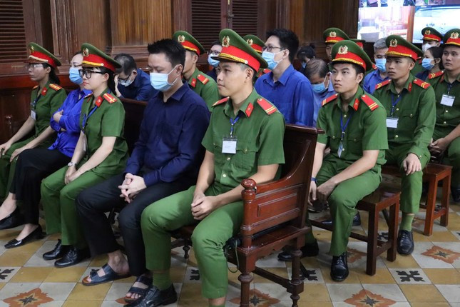 Các bị cáo trong vụ án. Ảnh: Tân Châu Các bị cáo trong vụ án. Ảnh: Tân Châu