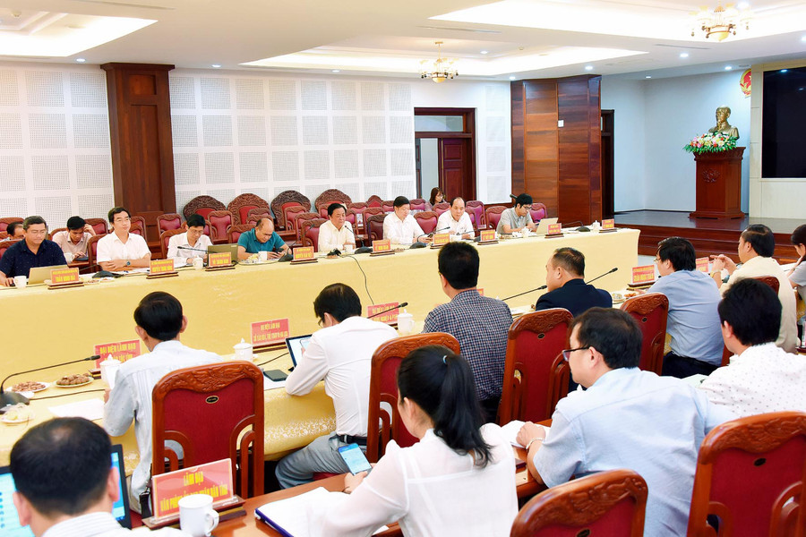 Quang cảnh buổi làm việc. Ảnh: Đức Thụy