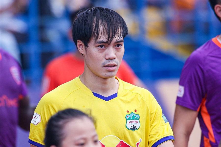 Văn Toàn khi còn khoác áo Hoàng Anh Gia Lai. Ảnh: Thanh Vũ
