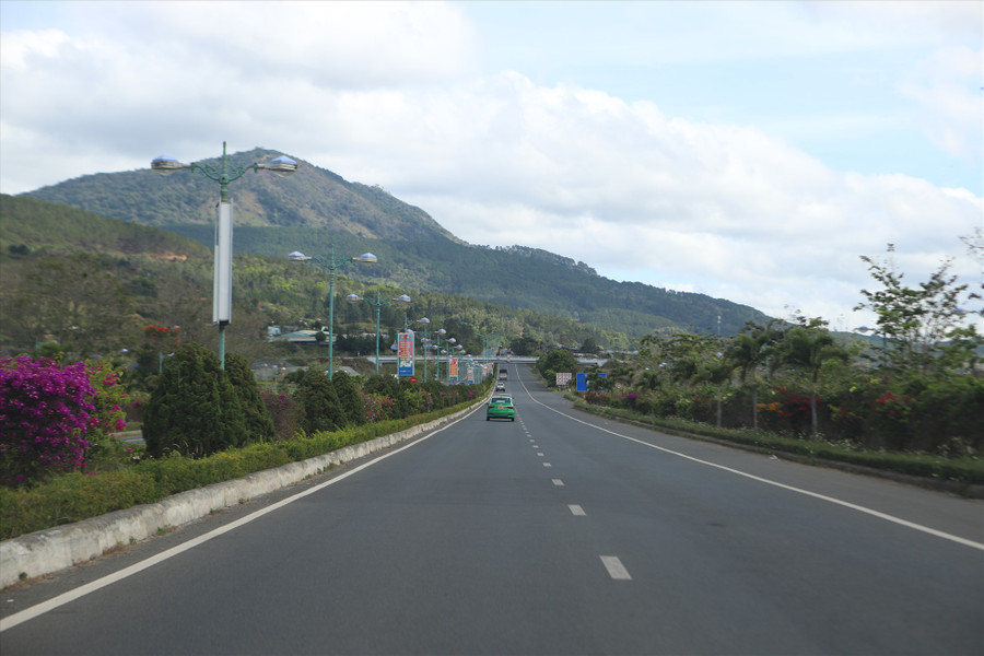 Lâm Đồng dự kiến xây cao tốc Tân Phú – Bảo Lộc, Liên Khương – Bảo Lộc trong năm 2023. Ảnh: Thu Cúc Lâm Đồng dự kiến xây cao tốc Tân Phú – Bảo Lộc, Liên Khương – Bảo Lộc trong năm 2023. Ảnh: Thu Cúc