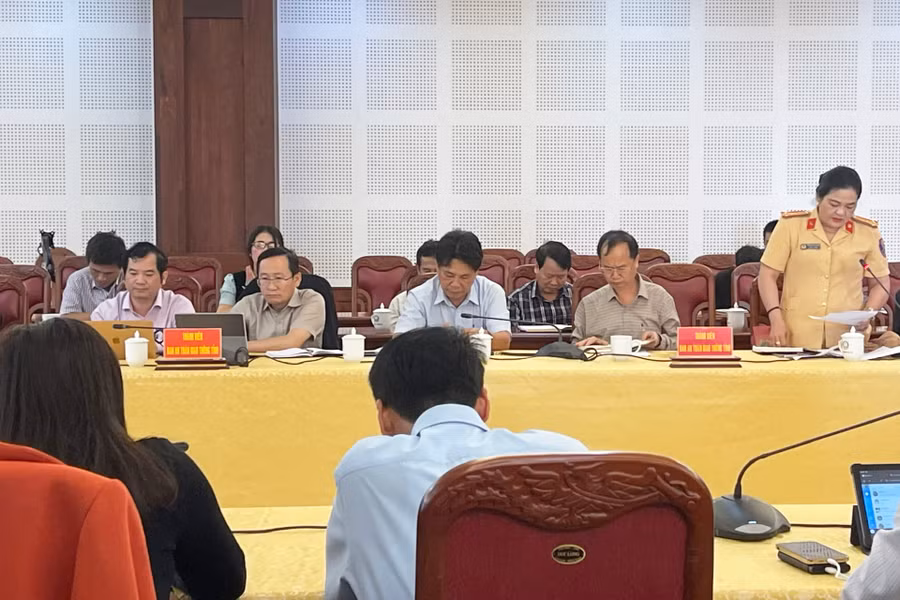 Đại biểu tham gia trình bày tham luận tại hội nghị. Ảnh: Minh Nguyễn