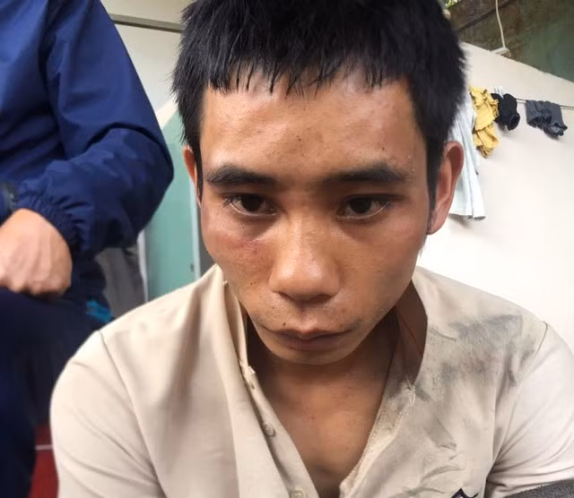 Nguyễn Văn Hoàng lẻn vào nhà anh Thuận để trộm cắp tài sản. Ảnh: Công an Kon Tum Nguyễn Văn Hoàng lẻn vào nhà anh Thuận để trộm cắp tài sản. Ảnh: Công an Kon Tum