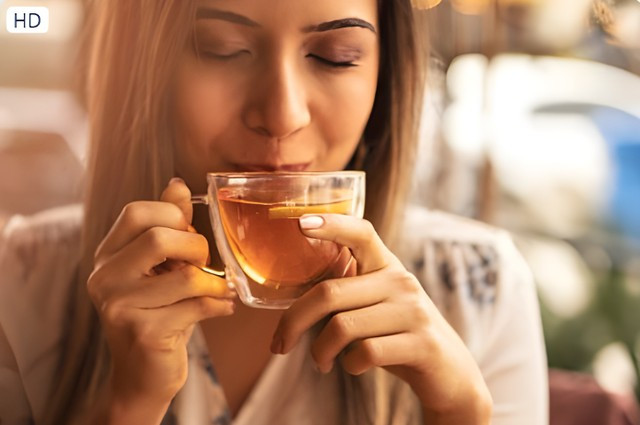 Trà không chỉ là một loại nước giải khát, mà còn mang lại rất nhiều lợi ích cho sức khỏe. Ảnh: Shutterstock Trà không chỉ là một loại nước giải khát, mà còn mang lại rất nhiều lợi ích cho sức khỏe. Ảnh: Shutterstock