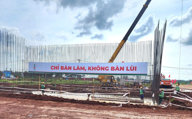 Các nhà thầu đang đẩy nhanh tiến độ dự án