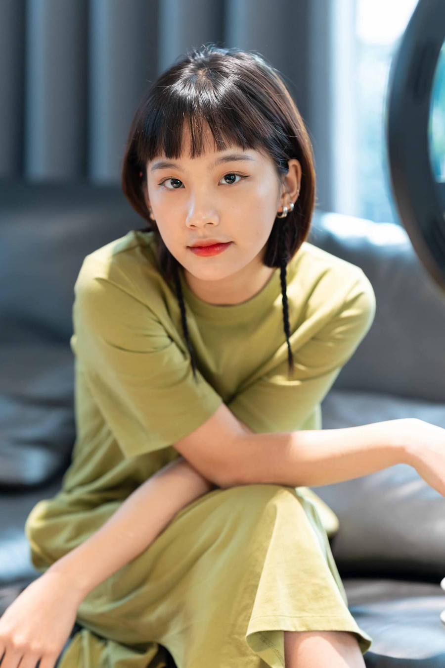 Xuất thân là mẫu ảnh lookbook, Thu Hà Ceri chuyển hướng sang diễn xuất khi đóng MV, phim truyền hình, điện ảnh. Cô từng xuất hiện trong MV của Thiều Bảo Trâm, Hoàng Dũng, đóng các vai phụ trong Thương ngày nắng về, Món quà của cha và đều gây được ấn tượng. Xuất thân là mẫu ảnh lookbook, Thu Hà Ceri chuyển hướng sang diễn xuất khi đóng MV, phim truyền hình, điện ảnh. Cô từng xuất hiện trong MV của Thiều Bảo Trâm, Hoàng Dũng, đóng các vai phụ trong Thương ngày nắng về, Món quà của cha và đều gây được ấn tượng.