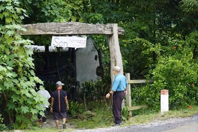 Lối vào Son homestay