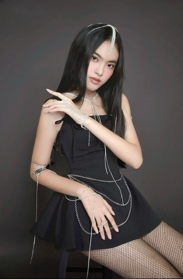 Mẫu teen có chiều cao nổi bật 1,75m