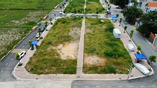 Đất ở Thanh Oai (Hà Nội) qua đấu giá, có mệnh giá lên hơn 100 triệu đồng/m2 Ảnh: Nguyễn Hùng Đất ở Thanh Oai (Hà Nội) qua đấu giá, có mệnh giá lên hơn 100 triệu đồng/m2 Ảnh: Nguyễn Hùng