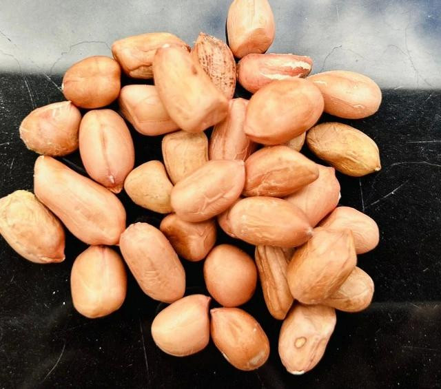 Đậu phộng rất giàu chất dinh dưỡng và là vị thuốc trong đông y Đậu phộng rất giàu chất dinh dưỡng và là vị thuốc trong đông y