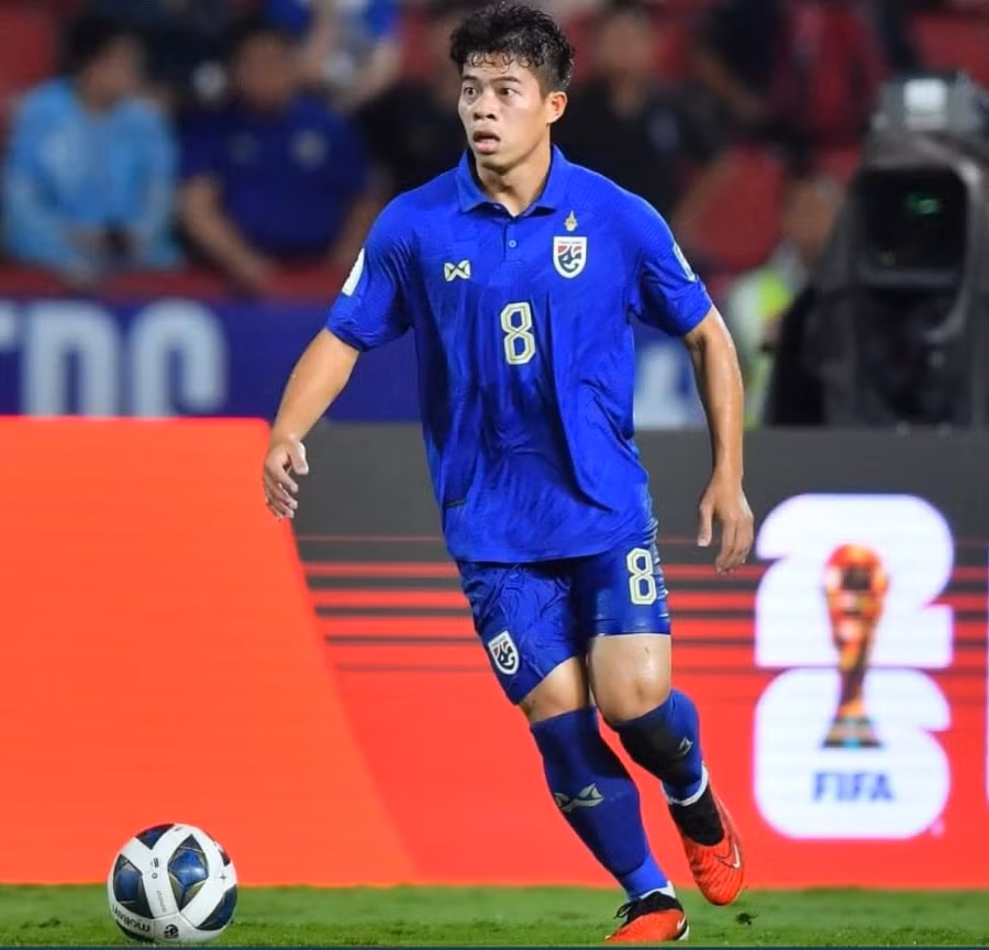 Đội tuyển Thái Lan sắp sang Việt Nam Đội tuyển Thái Lan sắp sang Việt Nam