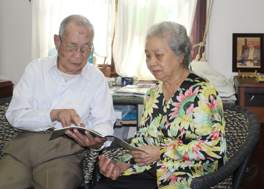 Vợ chồng ông bà Ngô Thành-Trần Thị Mỹ. Ảnh: PHAN LÀI (chụp năm 2018)