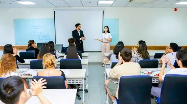 Trường ĐH được dạy một phần hoặc toàn bộ bằng tiếng nước ngoài ở chương trình đã được cấp có thẩm quyền phê duyệt