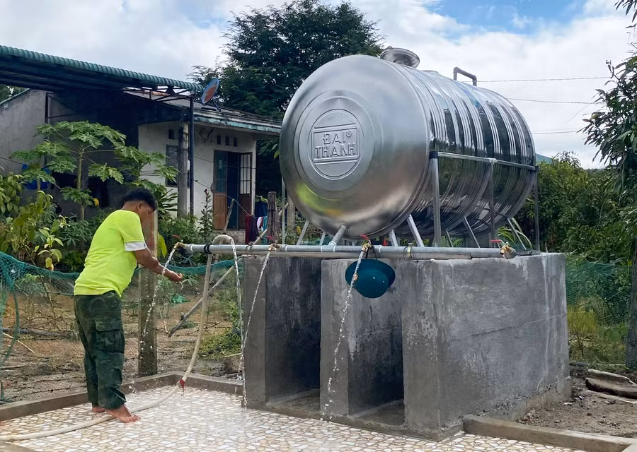 Việc triển khai Dự án 1 đã góp phần giải quyết nhu cầu hỗ trợ về nhà ở, đất ở, đất sản xuất, nước sinh hoạt cho bà con vùng dân tộc thiểu số và miền núi. Ảnh: H.B