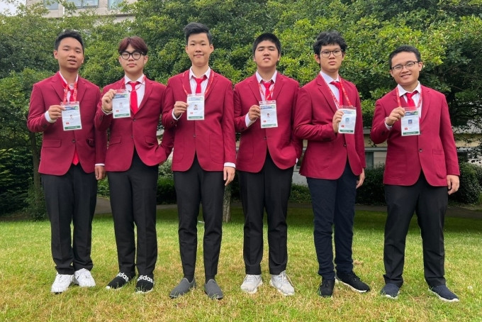 6 học sinh Việt Nam dự IMO 2024. Ảnh nguồn vnexpress.net 6 học sinh Việt Nam dự IMO 2024. Ảnh nguồn vnexpress.net