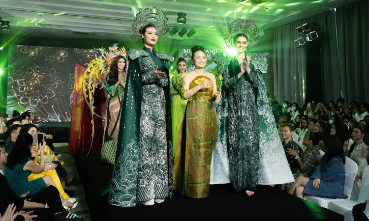 Hoa hậu đẹp nhất năm 2022 diễn áo dài ảnh 1 Hoa hậu đẹp nhất năm 2022 diễn áo dài ảnh 1