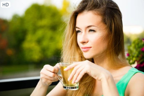 Trà xanh rất tốt cho sức khỏe, nhưng uống vào đúng thời điểm trong ngày là rất quan trọng để tận hưởng những lợi ích sức khỏe. Ảnh: Shutterstock Trà xanh rất tốt cho sức khỏe, nhưng uống vào đúng thời điểm trong ngày là rất quan trọng để tận hưởng những lợi ích sức khỏe. Ảnh: Shutterstock