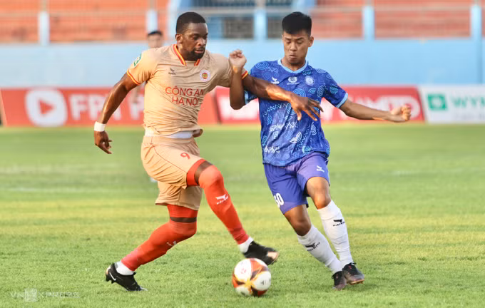 Chiến thắng trước Khánh Hòa giúp CAHN lấy lại tự tin sau ba trận hòa và thua tại V-League, sẵn sàng cho màn tiếp đón á quân Hải Phòng. Ảnh: Hoàng Minh