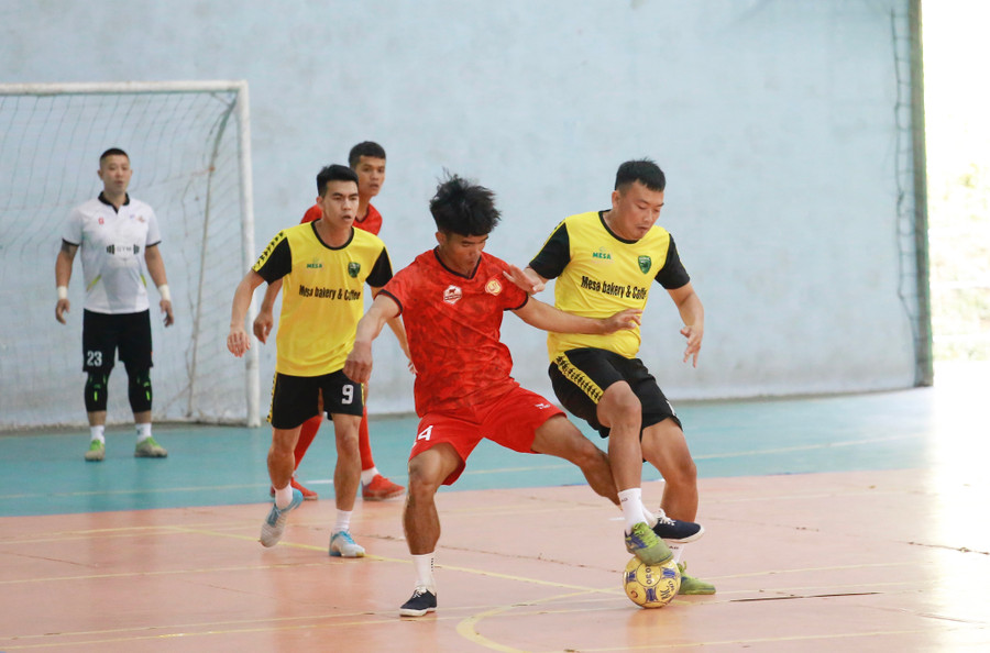 Giải đấu là cơ hội để vực dậy phong trào futsal ở Gia Lai. Ảnh: Lê Văn Ngọc Giải đấu là cơ hội để vực dậy phong trào futsal ở Gia Lai. Ảnh: Lê Văn Ngọc