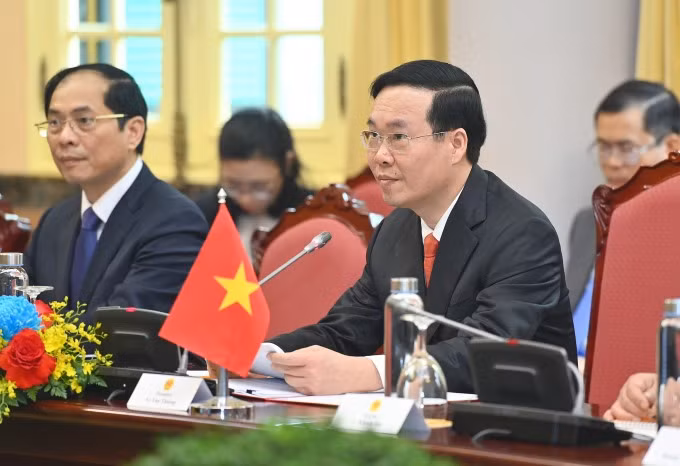 Chủ tịch nước Võ Văn Thưởng hội đàm cùng Toàn quyền Hurley. Ảnh: Giang Huy