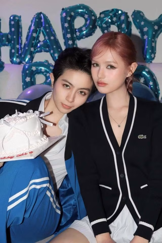 Bức ảnh được Xoài Non chia sẻ khiến nhiều khán giả "đẩy thuyền" cô với Gil Lê