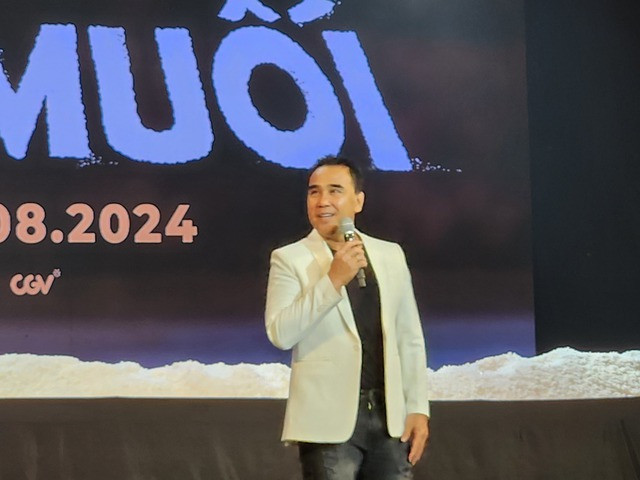 Nghệ sĩ Quyền Linh tại buổi giao lưu ra mắt phim