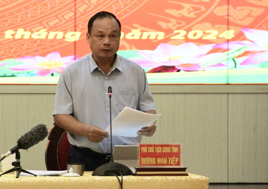 Phó Chủ tịch UBND tỉnh Dương Mah Tiệp đề nghị các sở, ngành và địa phương tập trung chỉ đạo, tăng cường công tác kiểm tra, giám sát để hoàn thành kế hoạch của tỉnh ở mức cao nhất.. Ảnh: M.N Phó Chủ tịch UBND tỉnh Dương Mah Tiệp đề nghị các sở, ngành và địa phương tập trung chỉ đạo, tăng cường công tác kiểm tra, giám sát để hoàn thành kế hoạch của tỉnh ở mức cao nhất.. Ảnh: M.N