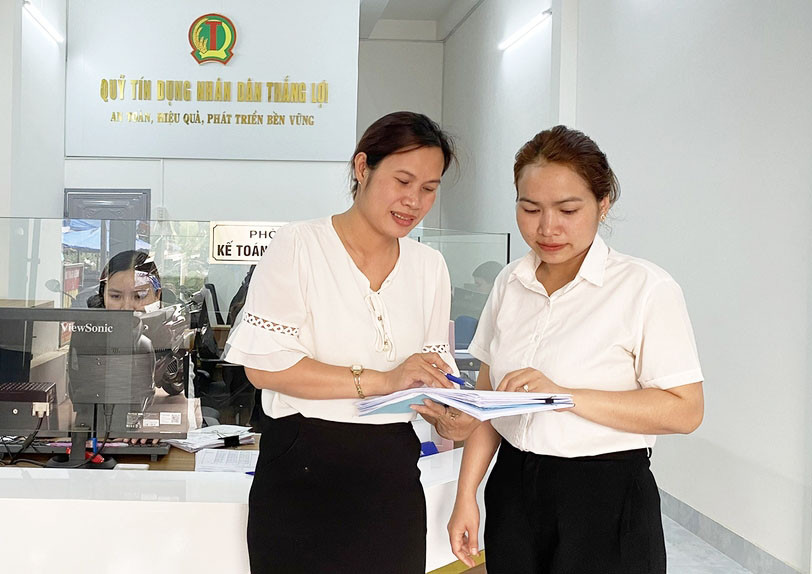 Các quỹ tín dụng nhân dân đã làm tốt vai trò cung ứng nguồn vốn cho nông hộ và hộ sản xuất kinh doanh quy mô nhỏ. Ảnh: Sơn Ca Các quỹ tín dụng nhân dân đã làm tốt vai trò cung ứng nguồn vốn cho nông hộ và hộ sản xuất kinh doanh quy mô nhỏ. Ảnh: Sơn Ca