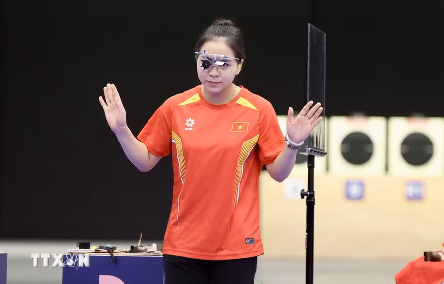 Trịnh Thu Vinh không đạt thành tích tốt ở loạt bắn vòng loại. (Ảnh: Hoàng Linh/TTXVN)