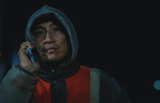 Lee Kwang Soo gây ấn tượng trong phim Không lối thoát: Trò chơi Roulette