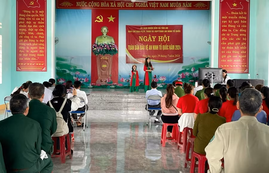 Xã Tân An (huyện Đak Pơ) đẩy mạnh phong trào “Toàn dân bảo vệ an ninh Tổ quốc” để đưa địa phương ra khỏi diện phức tạp về ANNT. Ảnh: Ngọc Minh