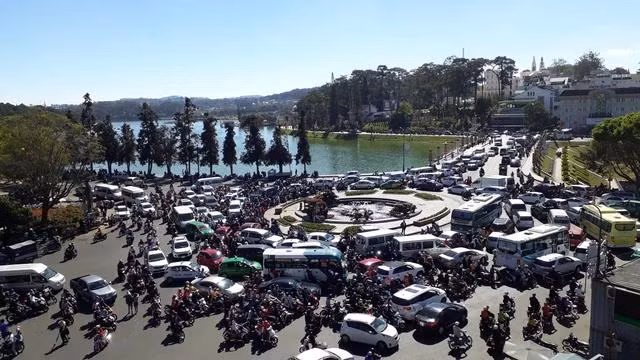 Xây dựng bãi đậu xe, bến xe ngã ba Đarahoa nhằm giảm áp lực kẹt xe nội ô TP.Đà Lạt