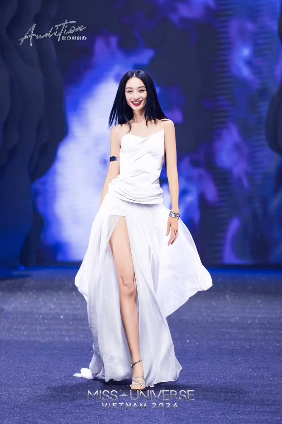 Trà My là cái tên gây chú ý trong top 33. Ban đầu, cô không dự định thi hoa hậu, nhưng khi được bạn bè ủng hộ, cô ghi danh tranh tài. Tuy nhiên, việc Trà My xuất hiện tại đấu trường nhan sắc cũng vấp phải những ý kiến trái chiều vì ngoại hình mỏng, được đánh giá phù hợp với vai trò người mẫu hơn