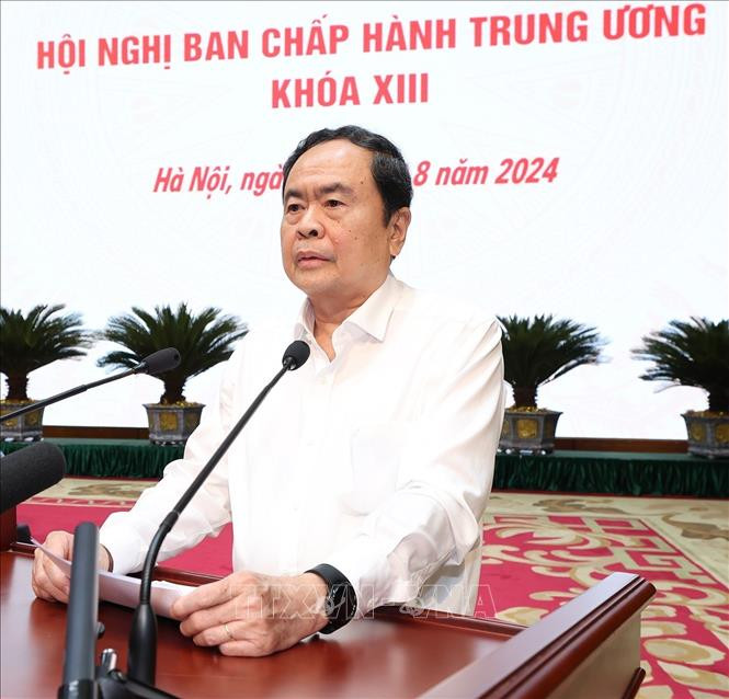 Đồng chí Trần Thanh Mẫn, Ủy viên Bộ Chính trị, Chủ tịch Quốc hội phát biểu. Đồng chí Trần Thanh Mẫn, Ủy viên Bộ Chính trị, Chủ tịch Quốc hội phát biểu.