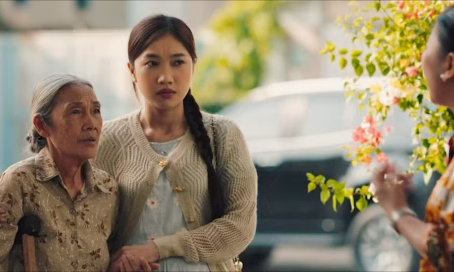 Câu chuyện gia đình trong "Lật mặt 7" chinh phục số đông khán giả. Ảnh: ĐPCC