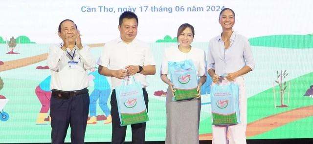 Ban tổ chức cuộc thi Ban tổ chức cuộc thi