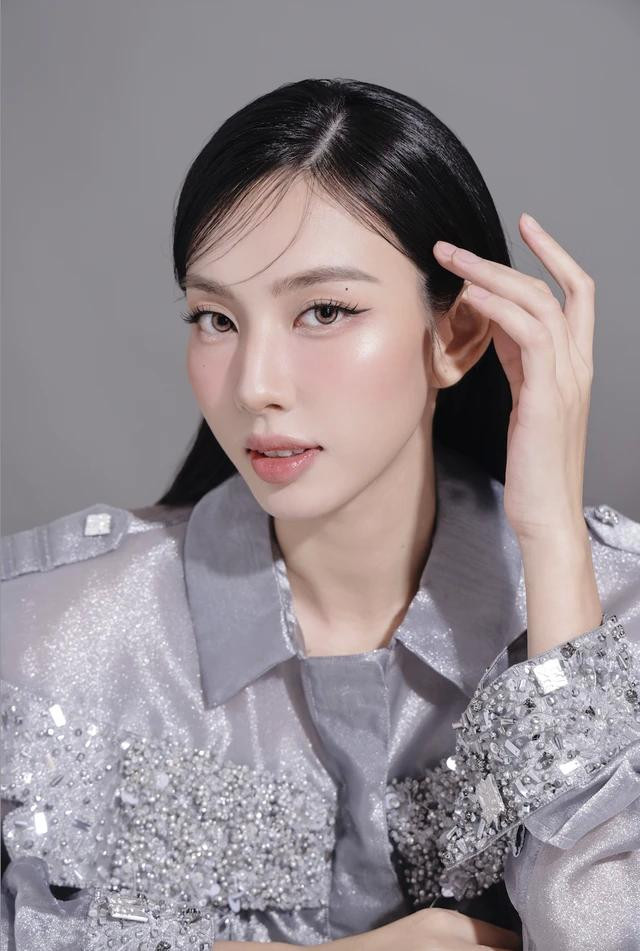 Hoa hậu Thùy Tiên khiến khán giả ngưỡng mộ vì sự nỗ lực và phấn đấu không ngừng nghỉ