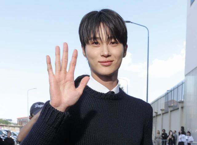 Byeon Woo Seok được chào đón nồng nhiệt Byeon Woo Seok được chào đón nồng nhiệt