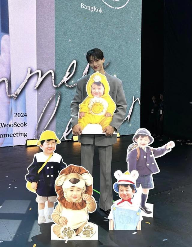 Byeon Woo Seok tại fan meeting Thái Lan Byeon Woo Seok tại fan meeting Thái Lan