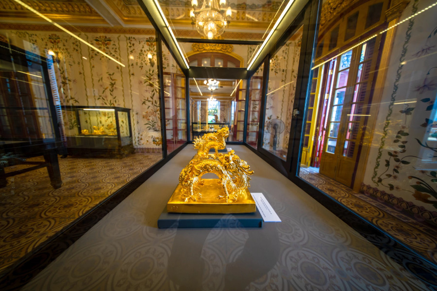 Tác phẩm mô phỏng ấn Thái hậu chi bảo thời vua Gia Long Tác phẩm mô phỏng ấn Thái hậu chi bảo thời vua Gia Long