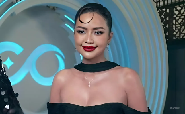 Ngọc Châu tại buổi giới thiệu Miss Cosmo - Hoa hậu Hoàn vũ Quốc tế.
