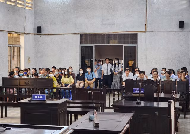 Hoãn phiên tòa xét xử cựu Giám đốc CDC Đắk Lắk và các đồng phạm