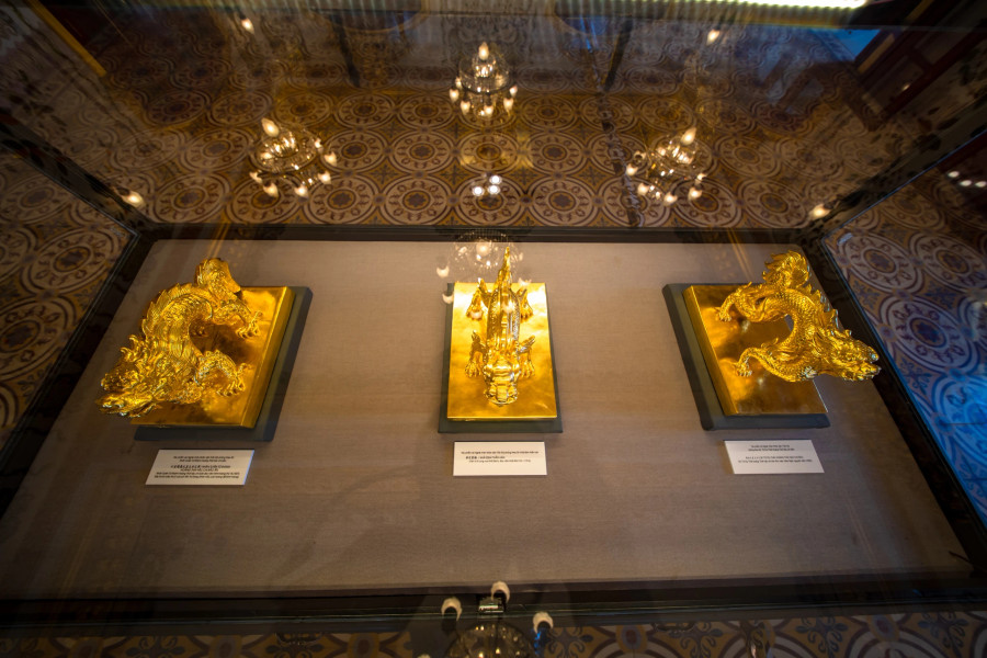 Các tác phẩm ấn thời các vua Minh Mạng, Khải Định, Hàm Nghi Các tác phẩm ấn thời các vua Minh Mạng, Khải Định, Hàm Nghi