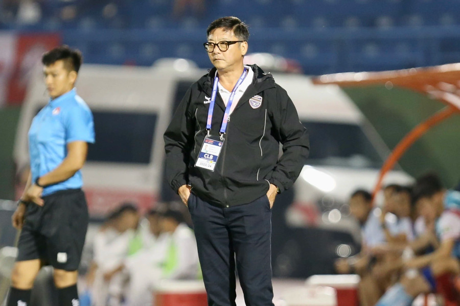 HLV Lê Huỳnh Đức đã giúp CLB Bình Dương trụ hạng và bay cao trong 2/3 mùa giải năm nay.