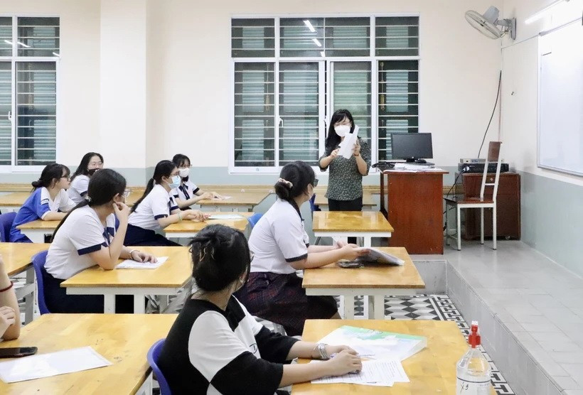 Thí sinh dự thi Tốt nghiệp Trung học phổ thông. (Ảnh: Hồng Giang/TTXVN) Thí sinh dự thi Tốt nghiệp Trung học phổ thông. (Ảnh: Hồng Giang/TTXVN)