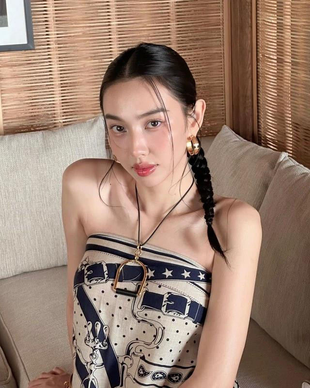 Hoa hậu Thùy Tiên tốt nghiệp thạc sĩ ở tuổi 26