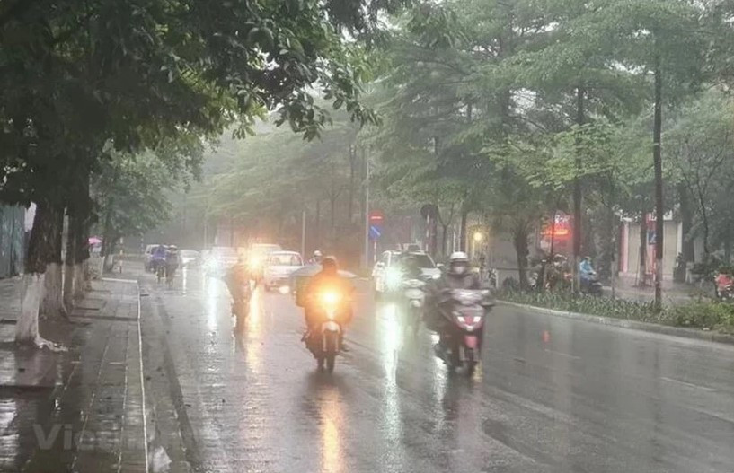 Phía Đông Bắc Bộ và Thủ đô Hà Nội có mưa rào và dông rải rác. (Ảnh: Huy Khánh/TTXVN) Phía Đông Bắc Bộ và Thủ đô Hà Nội có mưa rào và dông rải rác. (Ảnh: Huy Khánh/TTXVN)