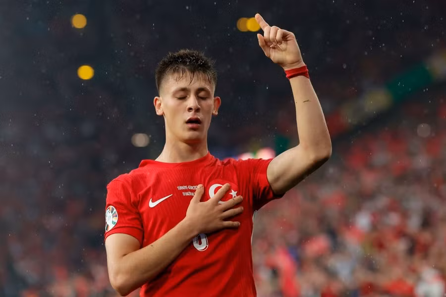 Arda Guler ăn mừng sau khi lập siêu phẩm. (Nguồn: Getty Images)