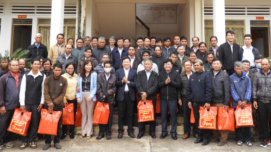 Ban Thường trực Ủy ban MTTQ Việt Nam huyện Đak Đoa gặp mặt thân mật đại biểu chức việc các tôn giáo. Ảnh: T.N Ban Thường trực Ủy ban MTTQ Việt Nam huyện Đak Đoa gặp mặt thân mật đại biểu chức việc các tôn giáo. Ảnh: T.N