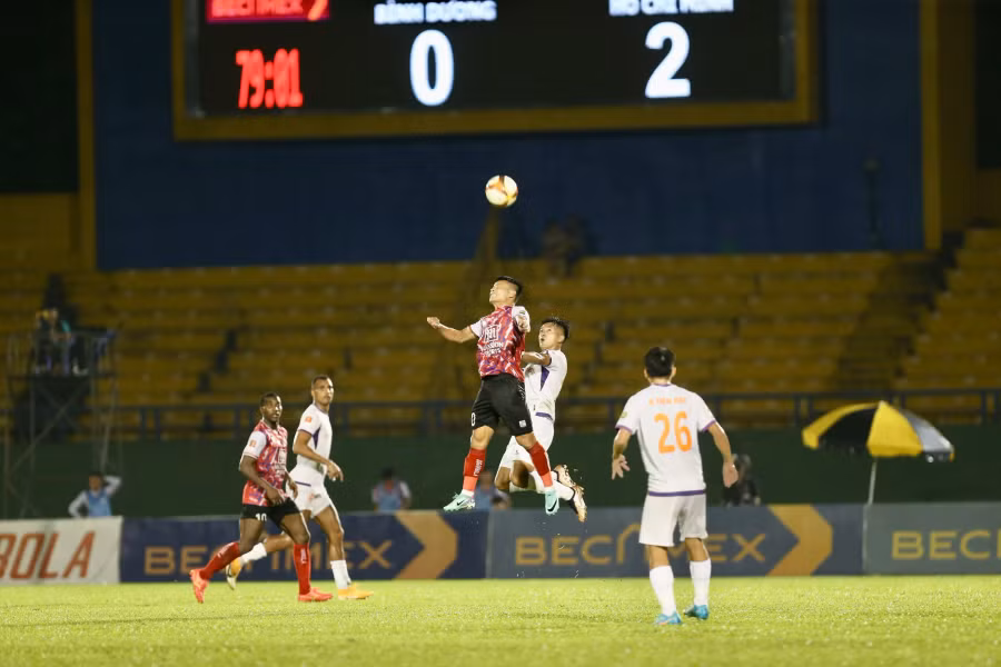 CLB Bình Dương trong trận thua CLB TP.HCM ngay trên sân nhà Gò Đậu.